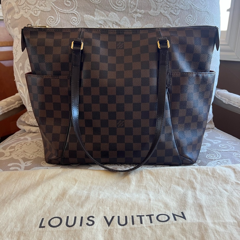 Louis Vuitton Damier Ebene Totally mm Checker Tote - Dark Brown